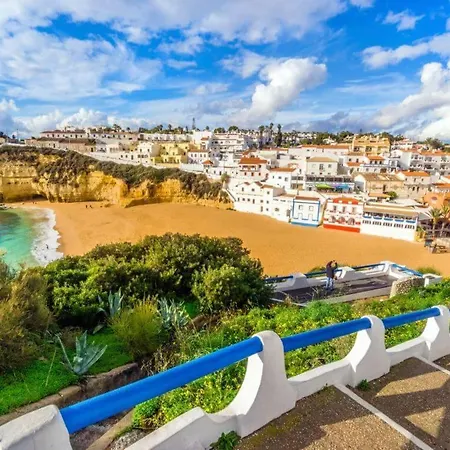 Sunny Carvoeiro *